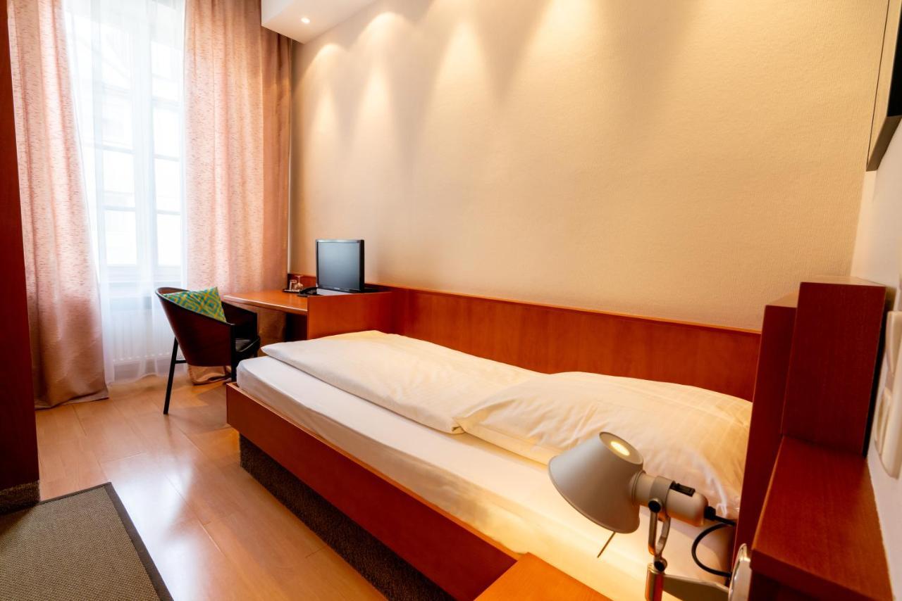 Hotel Carlton Мюнхен Экстерьер фото