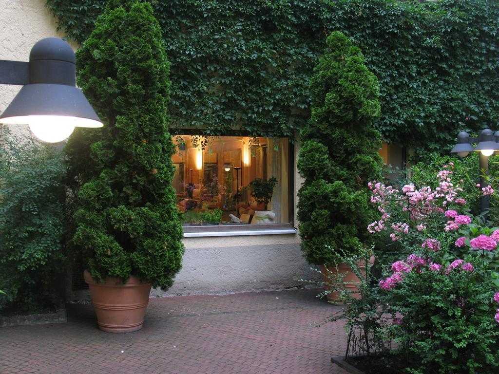 Hotel Carlton Мюнхен Экстерьер фото